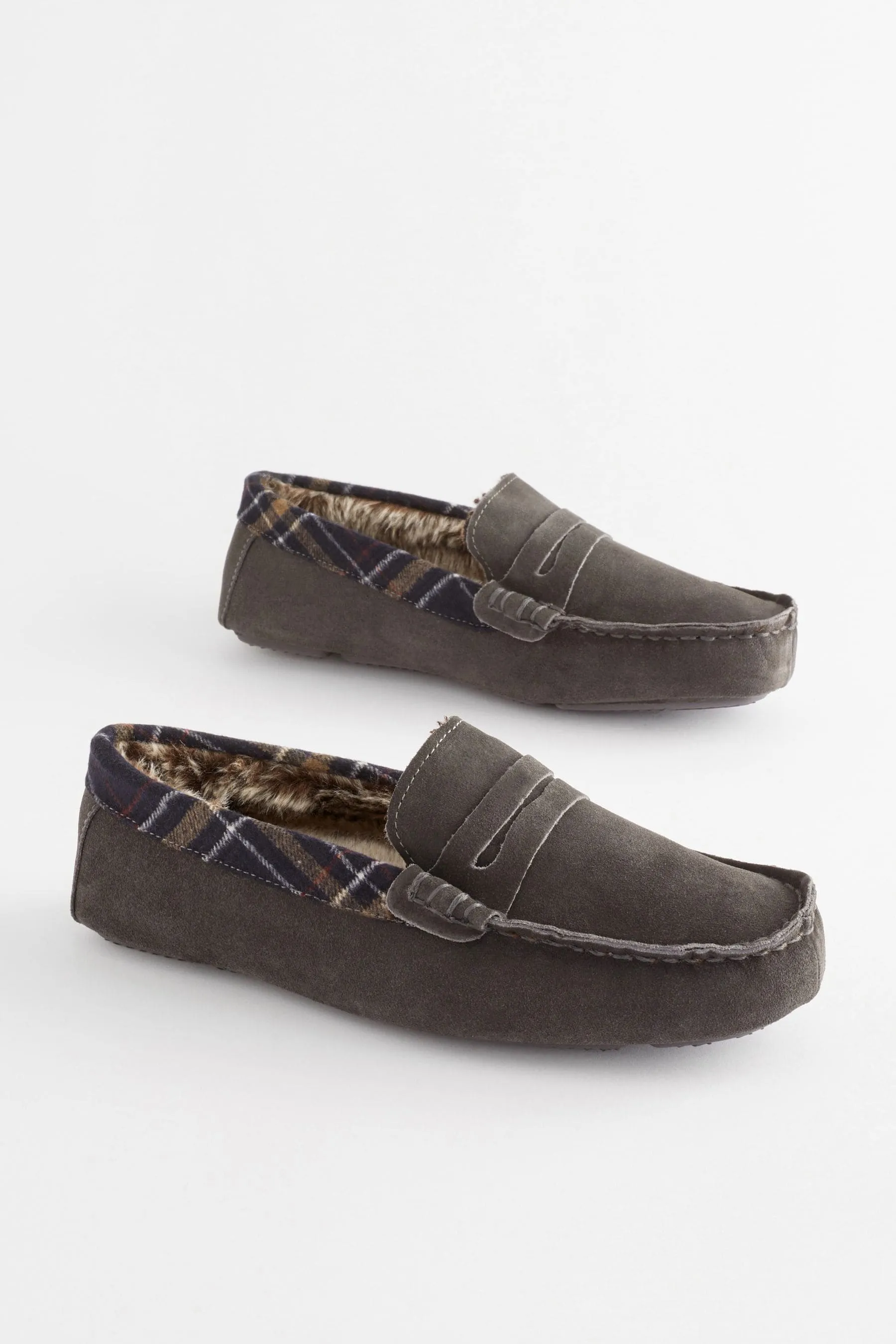 Grigio  - Pantofole a mocassino Signature scamosciato lussuoso